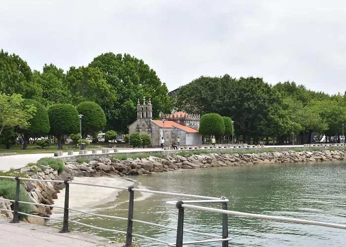 Casa Punta Balea, En El Centro Cangas do Morrazo